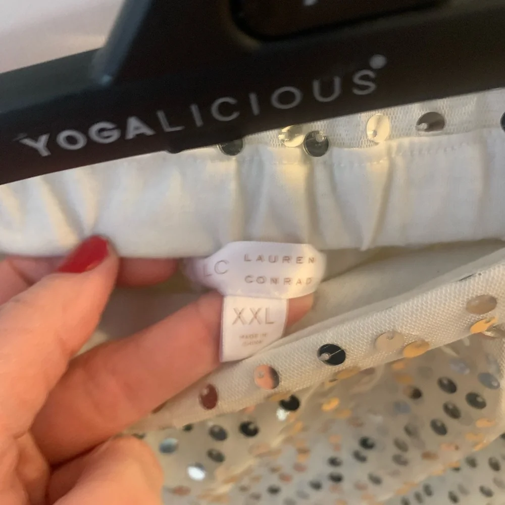 Lauren Conrad sequence skirt - Picture 3 of 4
